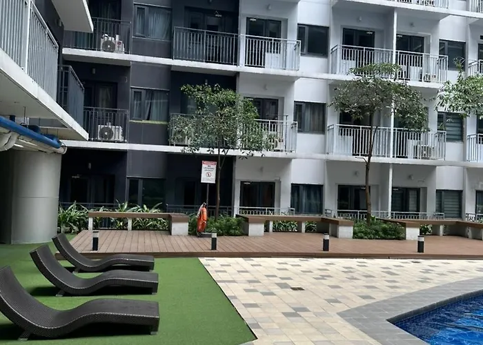 Malls Near Airport Casino Shore 3 4*